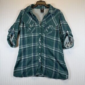 Vanity Flannel Top Women Large‎ Green Plaid V-Neck Pearl Snaps Roll Tab Sleeves